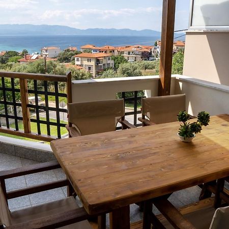 Sea View Apartment Grek Nea 4 Néa Róda Kültér fotó