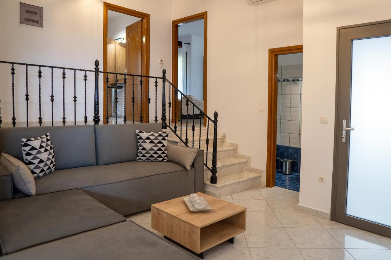 Sea View Apartment Grek Nea 4 Néa Róda Kültér fotó