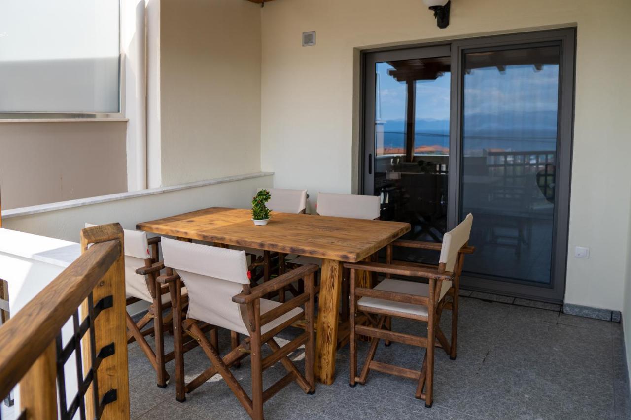 Sea View Apartment Grek Nea 4 Néa Róda Kültér fotó